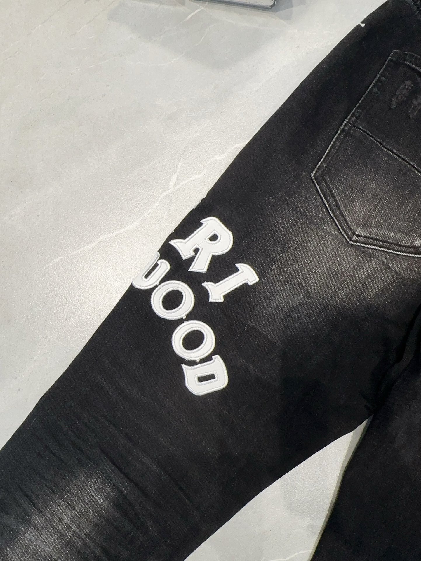 AMIRI DISTRESSED-EFFECT SKINNY JEANS