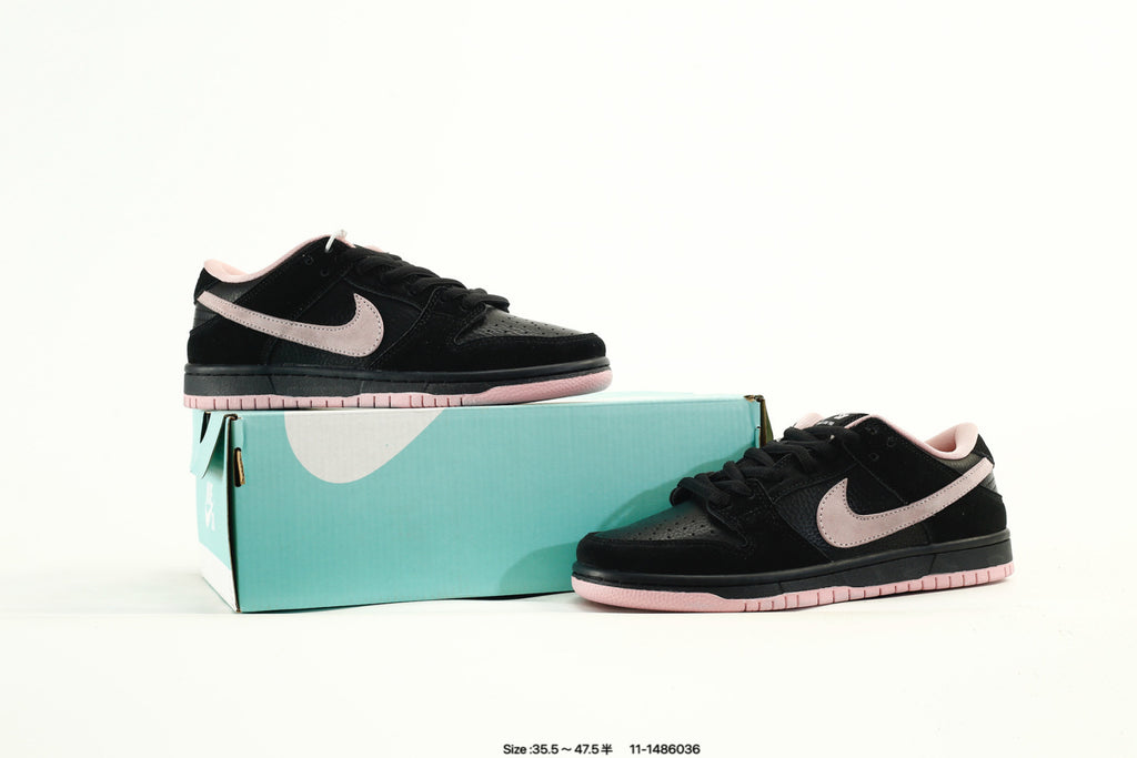 NIKE SB DUNK LOW BLACK WASHED CORAL
